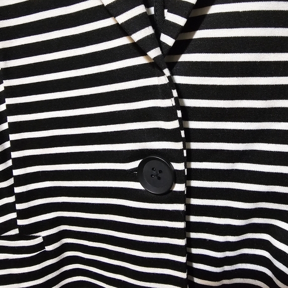 Philosophy Black and White Striped Blazer Sz. S - Picture 4 of 8